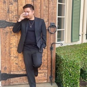 Meet your Posher, Adrian